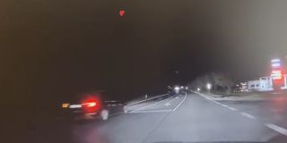 Muž vybrzdil policistu v civilu, zastavil a šel ho vychovávat. Pak zbaběle utekl