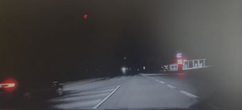 Muž vybrzdil policistu v civilu, zastavil a šel ho vychovávat. Pak zbaběle utekl