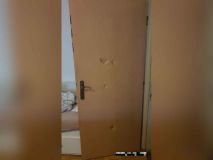 Silvestr pod vlivem drog. Mladík v Holandské ohrožoval noži rodinu