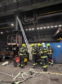 V Buštěhradu hořely podzemní garáže