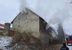 V kraji hořela baterie elektromobilu a fotovoltaika