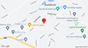 Dvě kolize během sobotního odpoledne na Kladensku. U Buštěhradu se srazila dvě auta a u Kamenných Žehrovic havaroval vůz