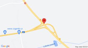Havárie se zraněním: Auto skončilo v příkopu u dálnice D7 u Makotřas