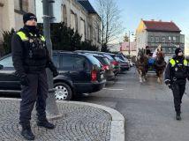 FOTO: Městská policie „kryje záda“ i nebeským bytostem, návštěvu Mikuláše i čertů si Kladeňáci užili