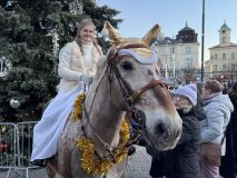 FOTO: Městská policie „kryje záda“ i nebeským bytostem, návštěvu Mikuláše i čertů si Kladeňáci užili