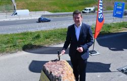 Začala velká proměna křižovatky na D7 u letiště