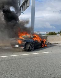 Kladenští hasiči likvidovali požár auta na dálnici D6