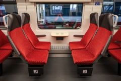 První vlak RegioPanter v barvách PID byl k vidění ve Středočeském kraji