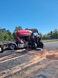 Takhle to vypadá právě na dálnici D7. Stále se uklízí