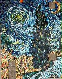 Nová mozaika v Buštěhradě. Sloupky zdobí cypřiše jako od Van Gogha