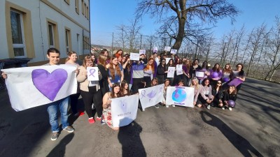 Kladenská zdrávka se připojila k akci Purple Day