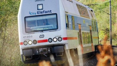 Kraj hledá dopravce pro nové, kapacitní vlaky, se smlouvou na třicet let