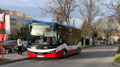 Z busu číslo 456 bude 858. Jaké jsou další změny na Kladensku?