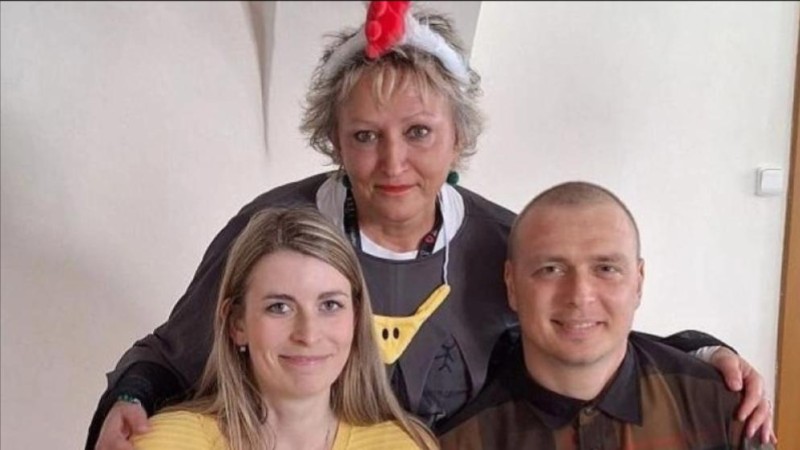 Měl dostat &scaron;anci na život, d&aacute;rce na posledn&iacute; chv&iacute;li couvl. T&aacute;ta z Loun bojuje o čas