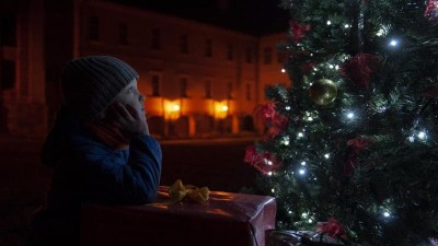 Na nádvoří zámku v Buštěhradu bude vánoční jarmark, vyvrcholí rozsvícením vánočního stromu
