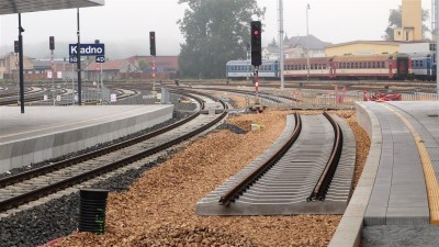 Končí výluka na železnici mezi Kladnem a Dubí