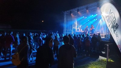 Multižánrový festival v Řisutech u Slaného nabídne více než desítku kapel, na dvou scénách