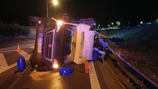 Hasiči zasahovali na Kladensku v noci u dvou nehod