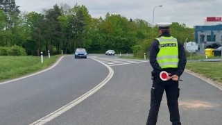 Pouhá 1 vteřina může rozhodnout o přežití. Středočeští policisté kontrolovali, zda se řidiči věnují řízení.