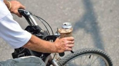 Na silnici z Buštěhradu kličkoval opilý cyklista