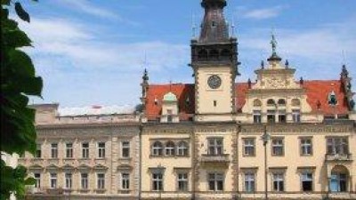 Novinky z magistrátu: Bazén dostane novou střechu