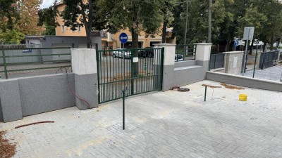Kvůli rekonstrukci nastupují žáci SPgŠ a SOŠ Kladno do školy později