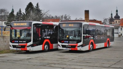 Od začátku září dojde ke změnám v dopravě PID ve Středočeském kraji a MHD v Praze se po prázdninách vrátí k plnému provozu