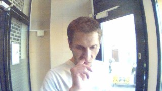 Neznáte ho? Vybral z bankomatu peníze z cizího účtu