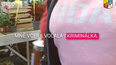 VIDEO: Takto policie z&aacute;chranila 300 000 korun na Kladně