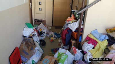 Z bytu hrůzy v Kročehlavech odstěhovali rodiče agresorky