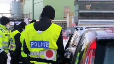Ze 147 kontrolovaných řidičů policisté odhalili 30 hříšníků