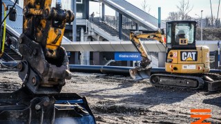 Takto roste kladenské nádraží. Bude to dřevostavba