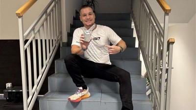 To je borec! Kladenský strážník Daniel Socha zdolal 100 kilometrů za 26 hodin!