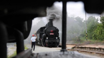 Od června se ve Středočeském kraji rozjíždějí historické parní vlaky