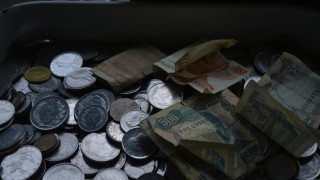 Chytr&yacute; taxik&aacute;ř zachr&aacute;nil ženě na Kladně statis&iacute;ce