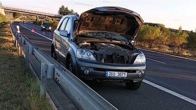 Už si toto číslo pamatujete?  Zavoláte jím asistenční službu, co vám zdarma pomůže při poruše vašeho vozu na dálnici