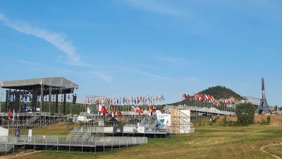Letní olympijské hry 2024 můžete naplno zažít u jezera v Mostě i s českými sportovci a také známými osobnostmi a bohatým sportovním programem