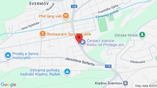 Nehoda osobáku a dvou studentů na skútrech ve Švermově