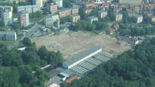 Tesco ve Slaném otevírá již za týden