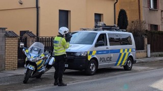 Dopravní kontroly na Kladensku: Policisté odhalili alkohol, rychlost i technické závady