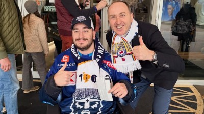 Kr&aacute;sn&yacute; př&iacute;běh. Sparťan pomohl Kladeň&aacute;kovi s hendikepem, aby mohl fandit Ryt&iacute;řům