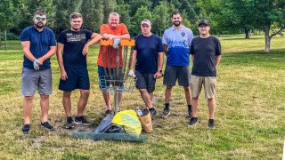 Na discgolfovém hřišti nasbírali členové klubu Horníci Kladno tři pytle odpadků. Bylo to méně než před čtyřmi měsíci