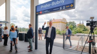 Nová železniční spojení a vlaková stanice Praha–Bubny a uvedeny do provozu