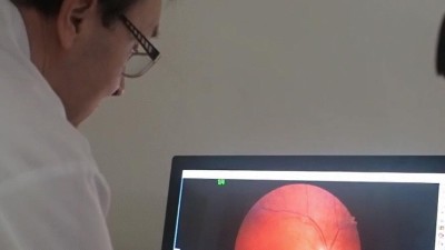 VIDEO: Primář Jan Blumenstein: Oční oddělení kladenské nemocnice poskytuje kvalitní péči a disponuje moderním diagnostickým vybavením