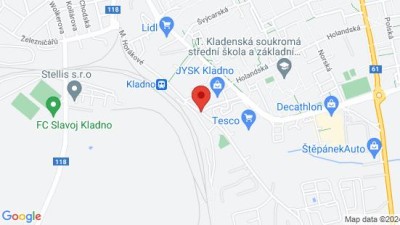 Nehoda osobního a nákladního auta se zraněním v Milady Horákové. Ulice uzavřena