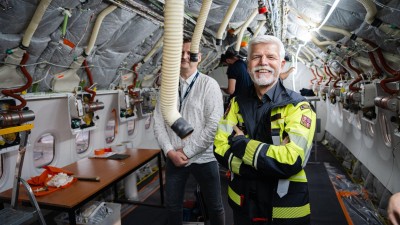 Prezident Petr Pavel navštívil letiště