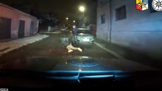 VIDEO: Honička s policisty na Kladně. Opět nezletilý za volantem sdíleného auta