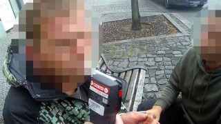 Podnapilý muž se neudržel na nohou, strážníkům nadýchal 4,49 ‰ alkoholu