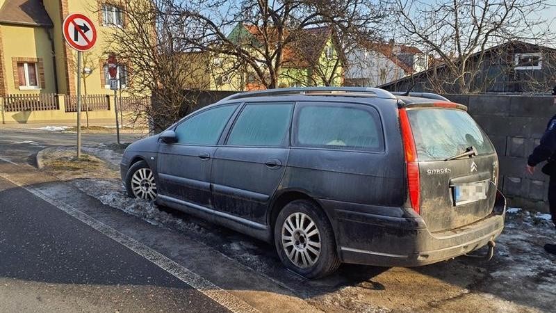 Auto bez značky v Rozdělově bylo kraden&eacute;