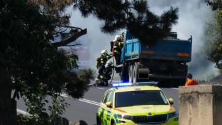 U Slaného hasiči zasahovali u požáru náklaďáku